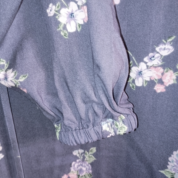 NWT long sleeve Periwinkle Shirt - Picture 8 of 11